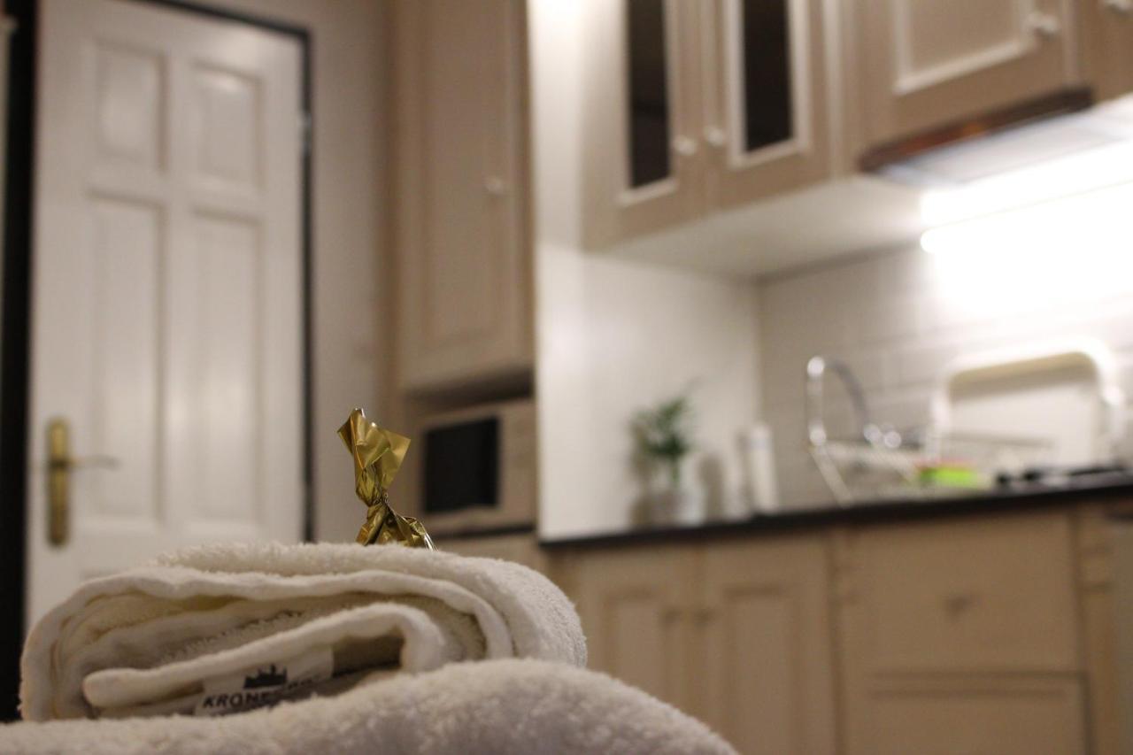 Kishaz Apartman Eger Eksteriør bilde